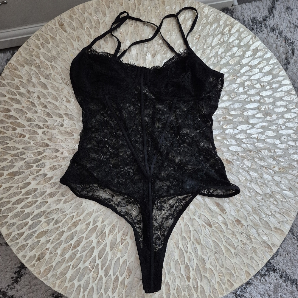 GUESS LOS ANGELES Black Lace Bodysuit Womens Size Medium Baddie Grunge